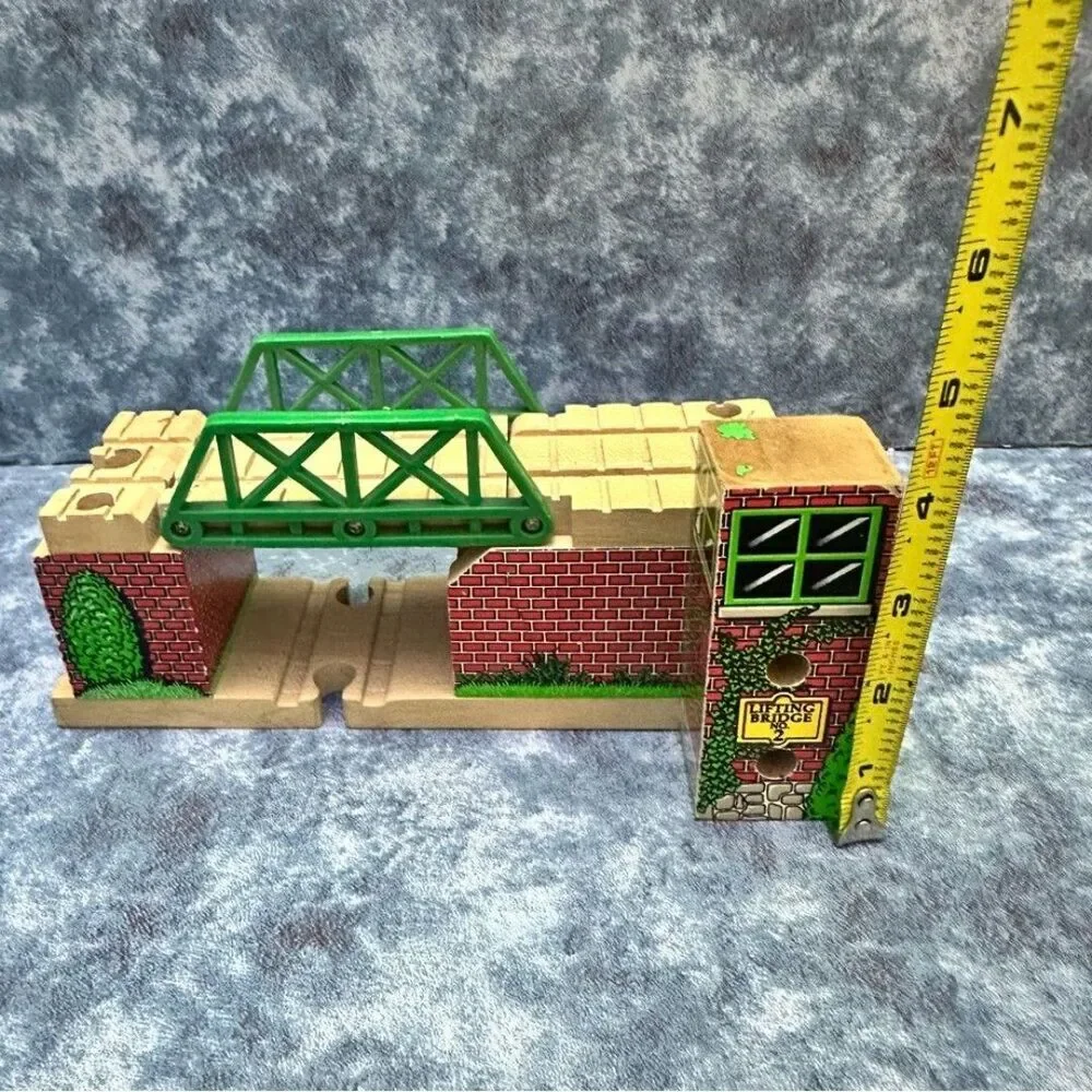 Thomas & Friends Wooden Train Bridge Lifting with Details RETIRED